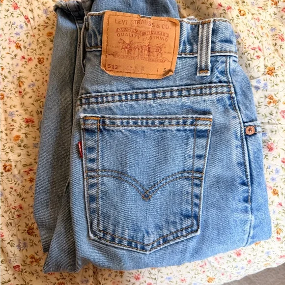 Levi's High Rise 512 Slim Fit Women's Jeans - Picture 3 of 3